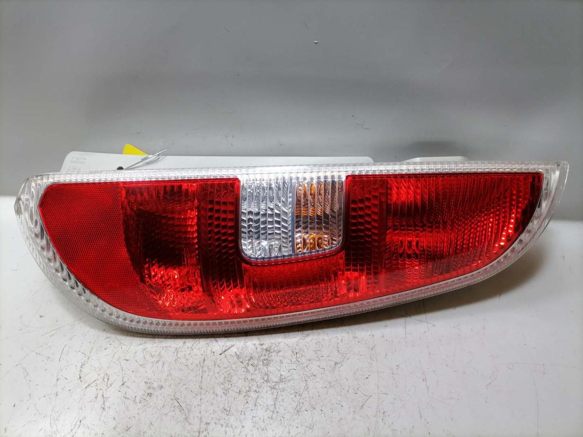 Skoda Roomster original R&uuml;cklicht R&uuml;ckleuchte Schlussleuchte rechts Bj.2010